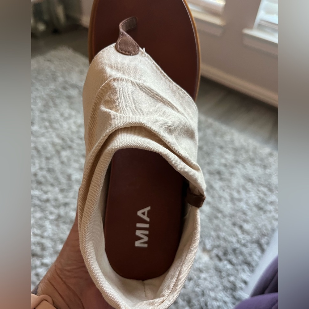 MIA Sandals
